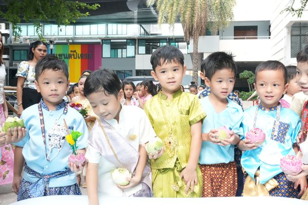 โรงเรียนปรีชานุศาสน์